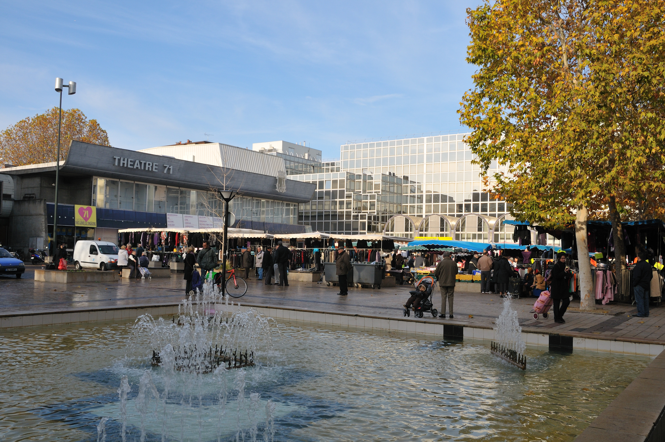 Place du 11 Novembre à Malakoff